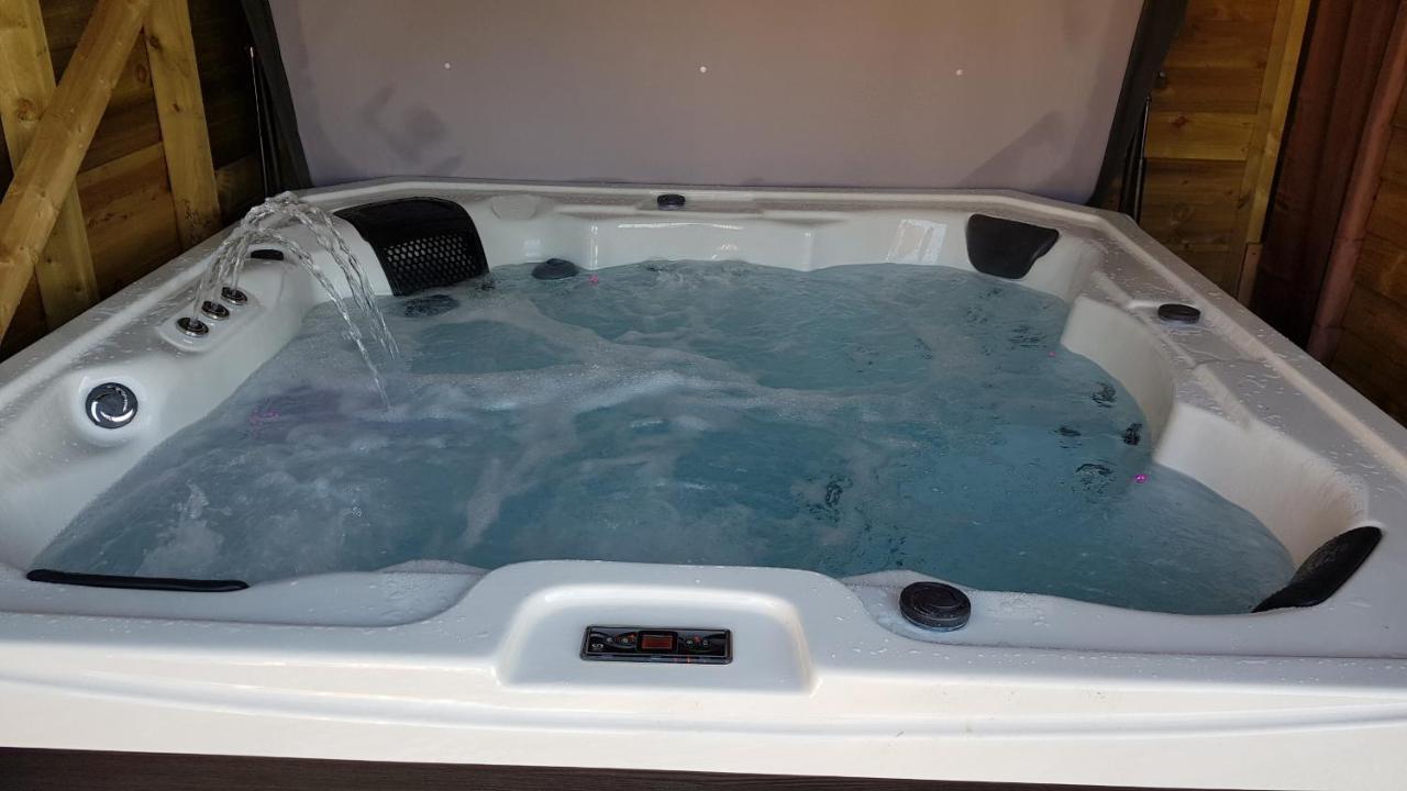 Hot Tub Pet Friendly Luxury Cosy Cottage, Near Withernsea And Patrington Welwick Eksteriør bilde