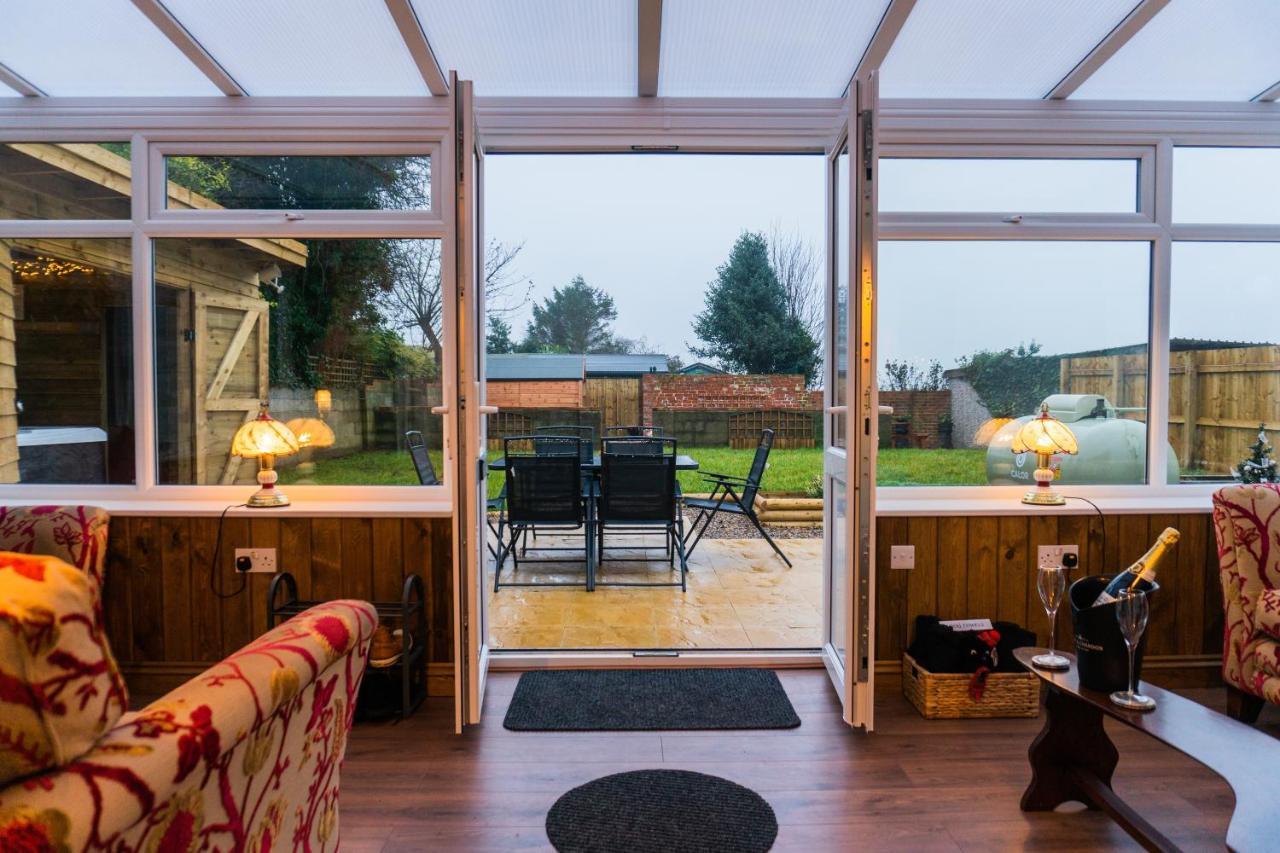 Hot Tub Pet Friendly Luxury Cosy Cottage, Near Withernsea And Patrington Welwick Eksteriør bilde